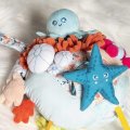 MIEKKA-ZABAWKA-SENSORYCZNA-KOSTKA-CENTRUM-ZABAW-Kod-producenta-8413082750015.jpg