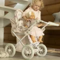 I-17000300-16112300-Doll-Pram-Combi-Skr-Nllan-Blonde-Hair-Doll-3-2560x2560pxl.jpg