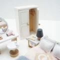 ME057C-daisylane-bedroom-wardrobe-and-hangers.jpg